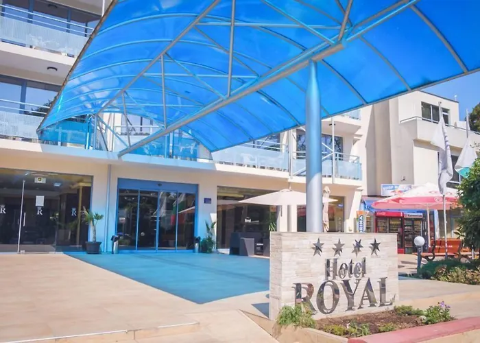 Rеgina Golden Sands