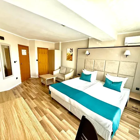 Rеgina Hotel 4*