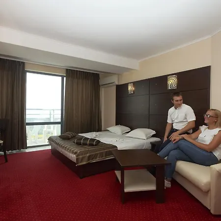 Royal - 4*