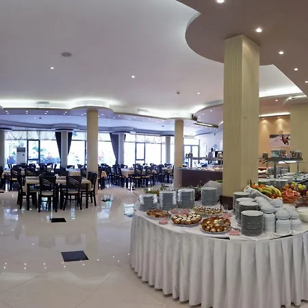 皇家全包酒店 酒店 4*